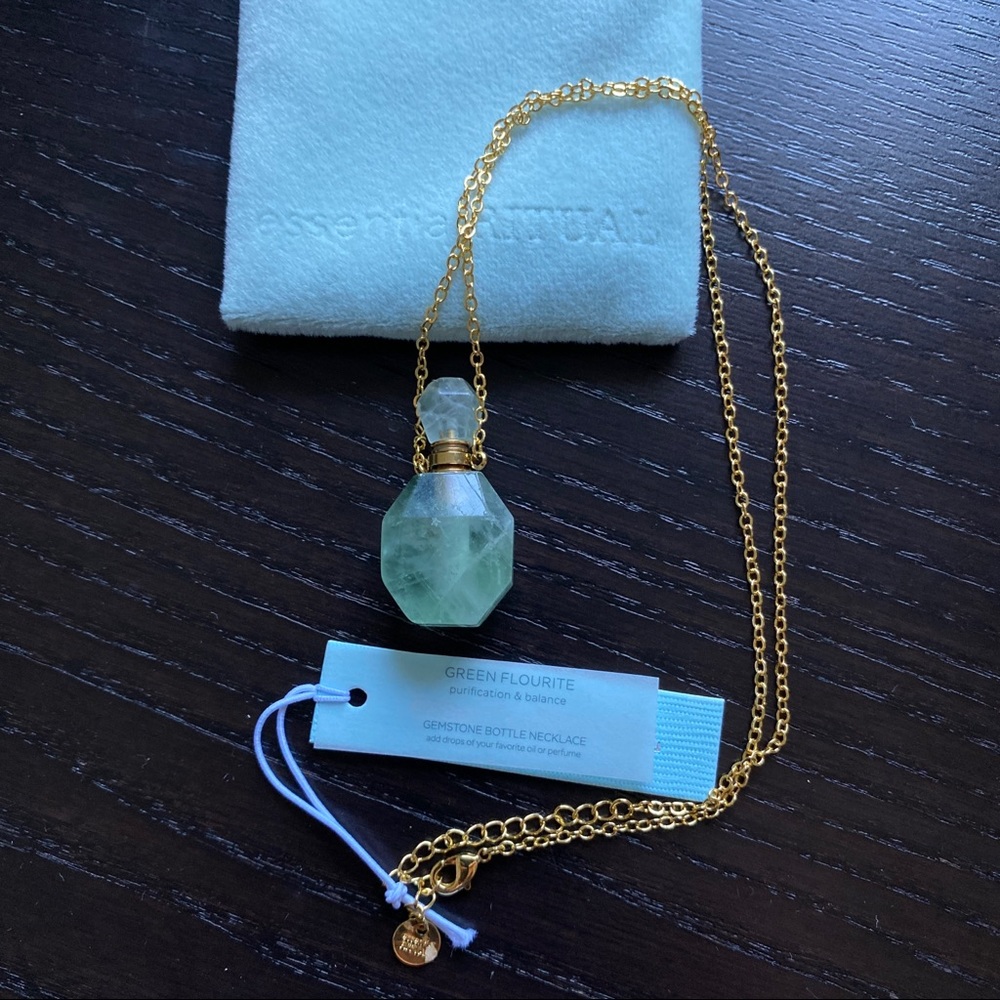 Essential Ritual Green Flourite Gemstone Pendant Perfume Bottle Necklace